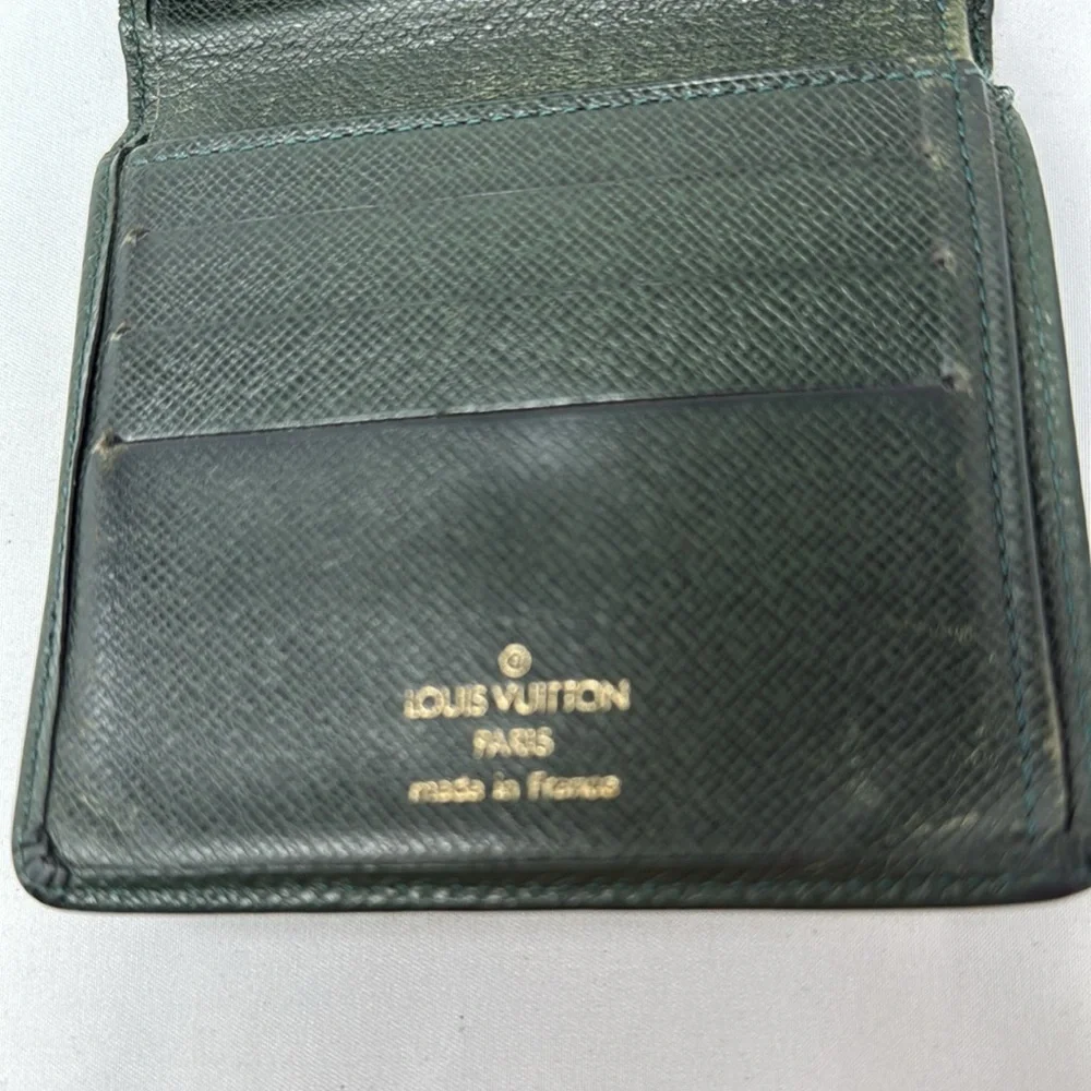 Louis Vuitton Green Taiga Leather Bi-Fold Wallet | Men’s | Pre-Owned |